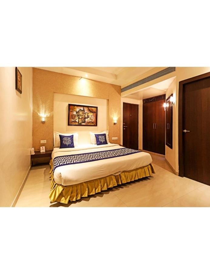 Hotel D Grand, Bareilly Ngoại thất bức ảnh